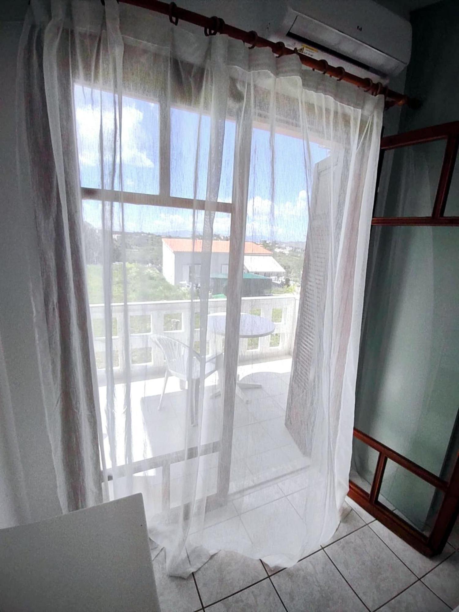 Captain Michalis Apartments Galatas  Экстерьер фото