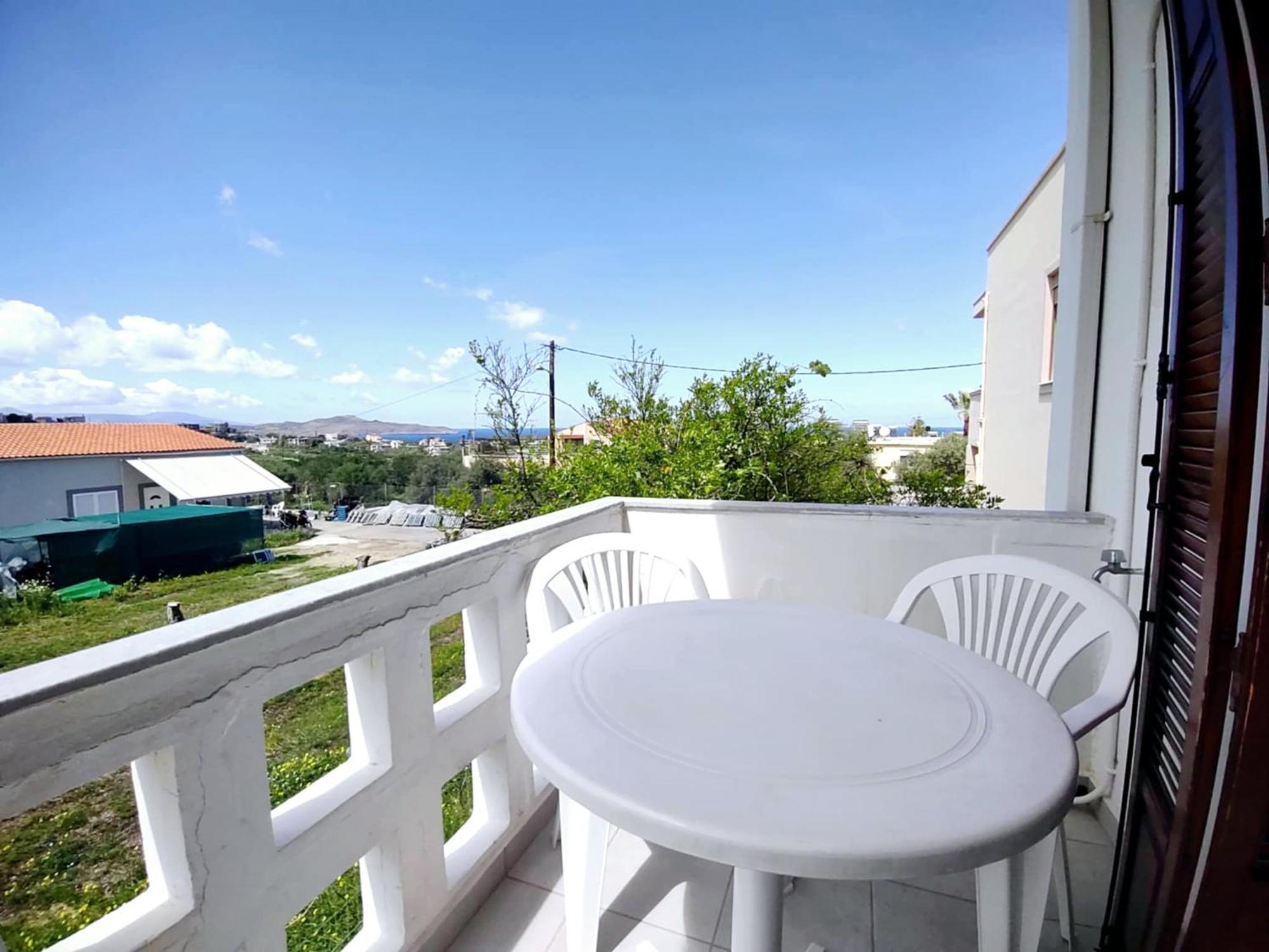 Captain Michalis Apartments Galatas  Экстерьер фото